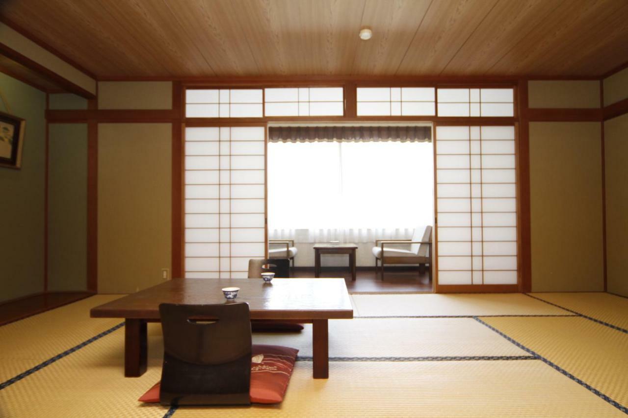 Hasshoen Yumotokan Hotel Toki Buitenkant foto